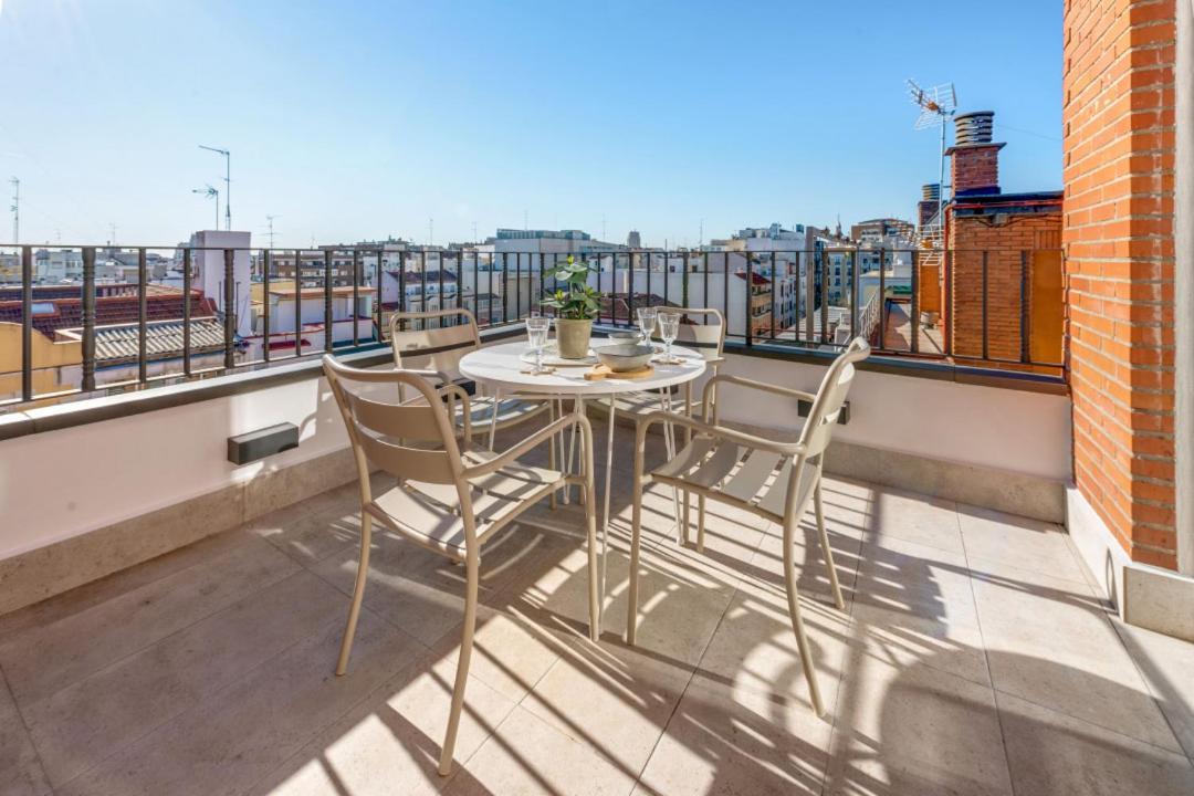 2 Bedrooms 2 Bathrooms Furnished - Chamberi - Refurbished Wterrace - Mintystay